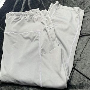 Gray Sports Wear Yoga Capris Sports Leggings Activewear Bottoms. 2Xl NH 5